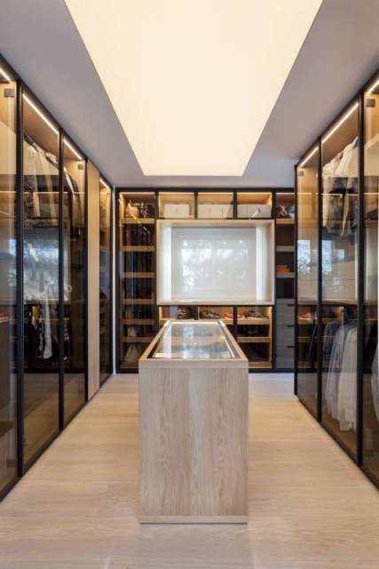 IR.29, Athens — AKPRAXIS (9)