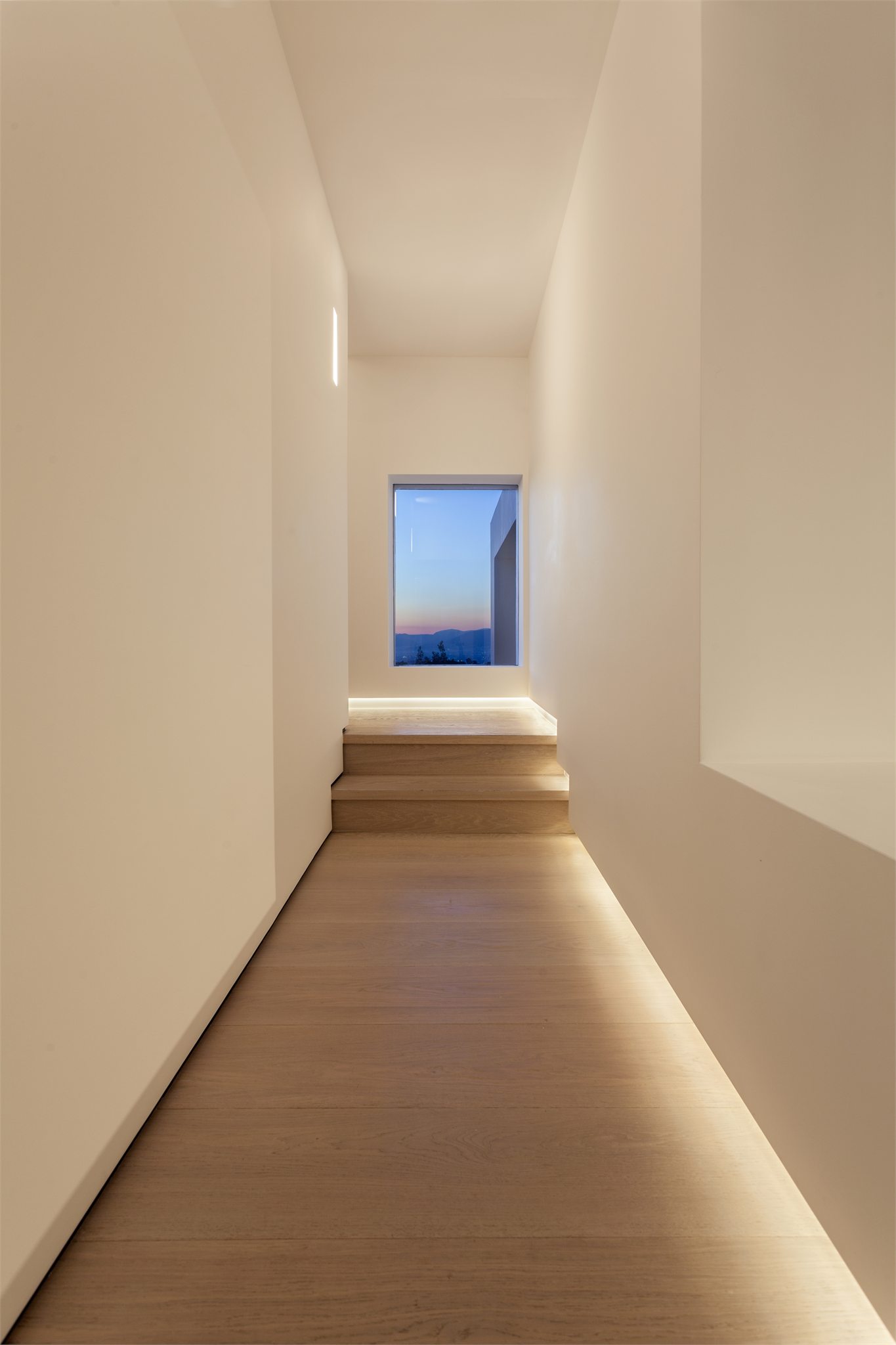 IR.29, Athens — AKPRAXIS (15)